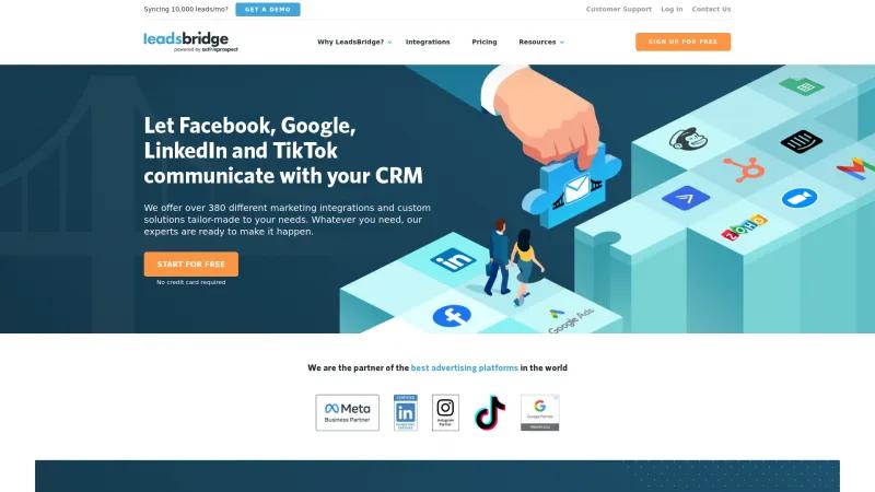 Homepage of LeadsBridge