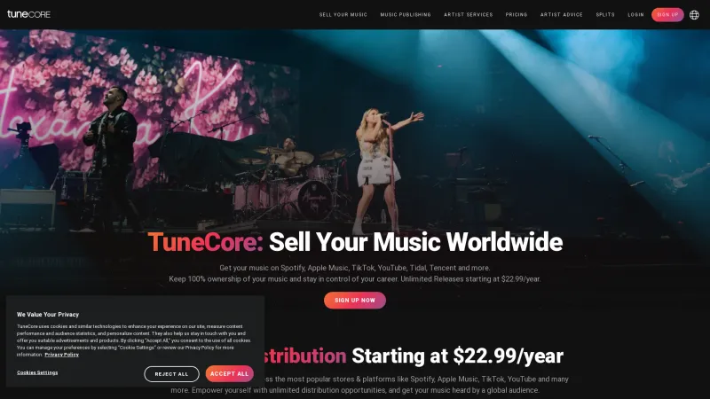 Homepage of TuneCore